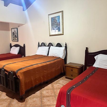 Don Valentino Hotel Antigua Екстериор снимка
