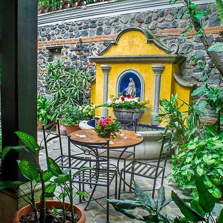 Don Valentino Hotel Antigua Екстериор снимка