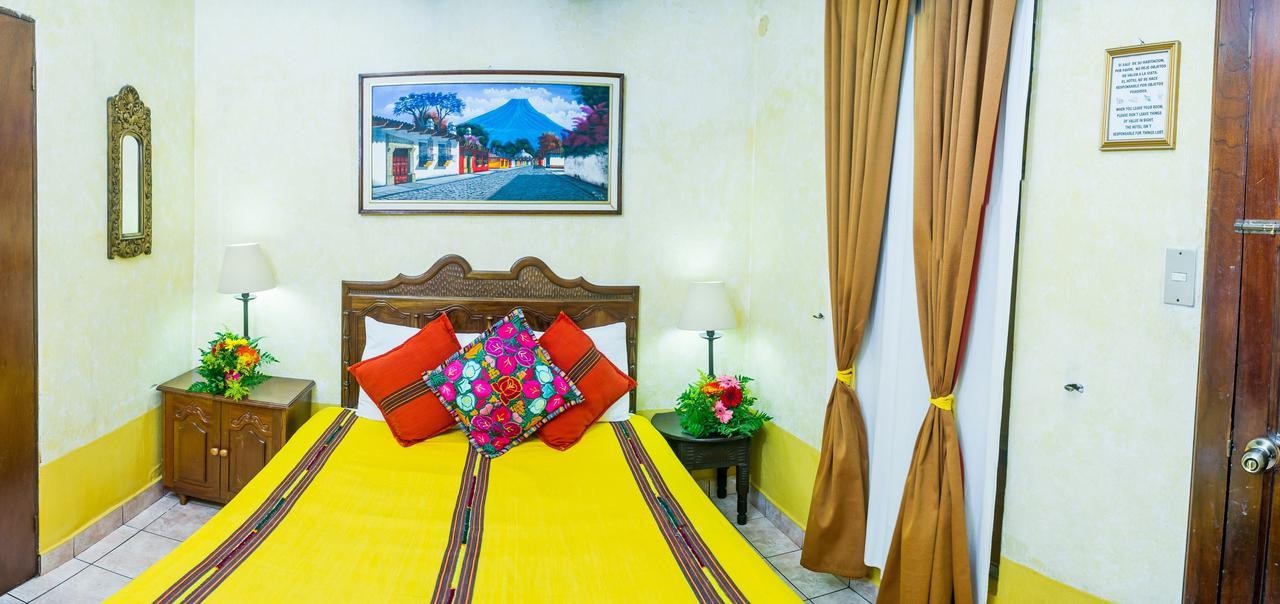 Don Valentino Hotel Antigua Екстериор снимка